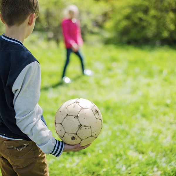 buitenspelen-jantjebeton-kinderen-balspel